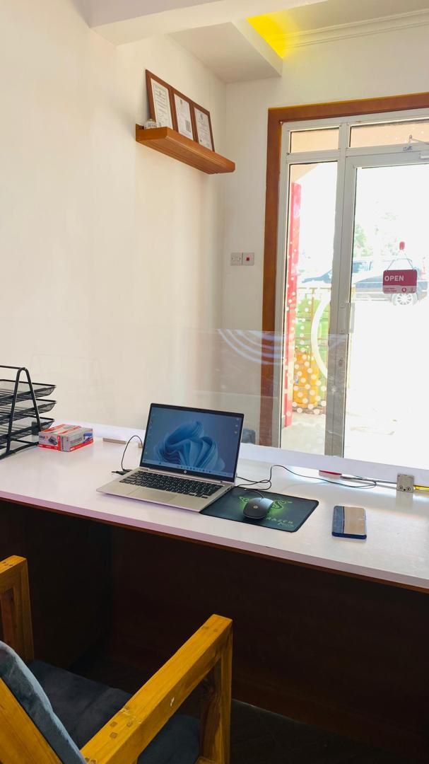 Mayzon gallery image 13